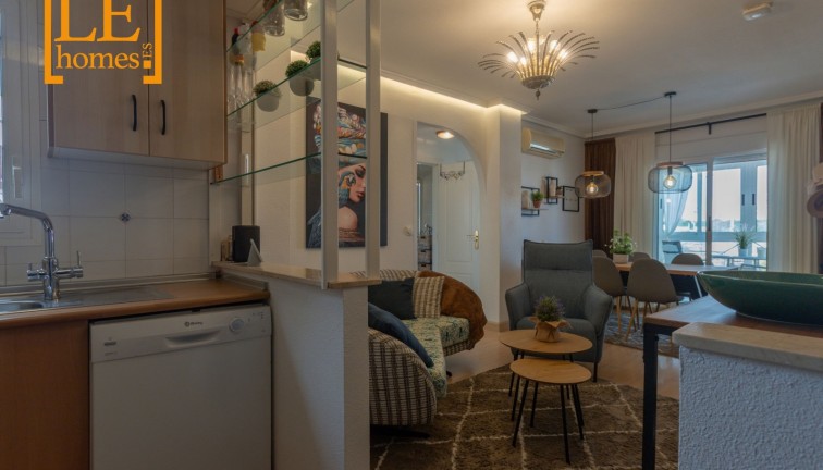 Jälleenmyynti - Bungalow - Torrevieja - Aguas Nuevas