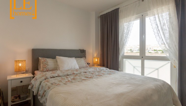 Jälleenmyynti - Bungalow - Torrevieja - Aguas Nuevas