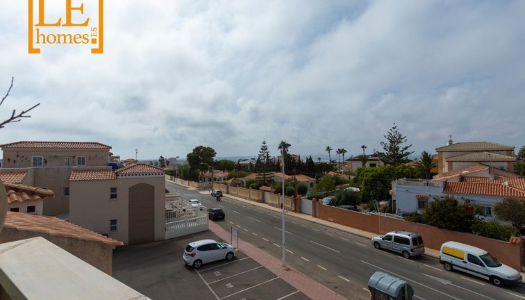 Jälleenmyynti - Bungalow - Torrevieja - Aguas Nuevas