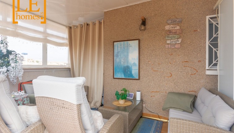 Jälleenmyynti - Bungalow - Torrevieja - Aguas Nuevas
