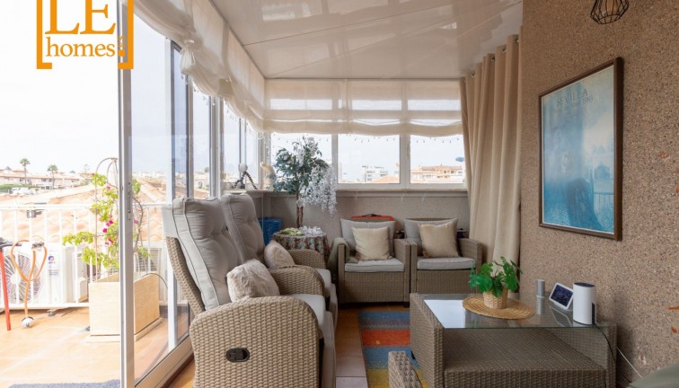 Jälleenmyynti - Bungalow - Torrevieja - Aguas Nuevas