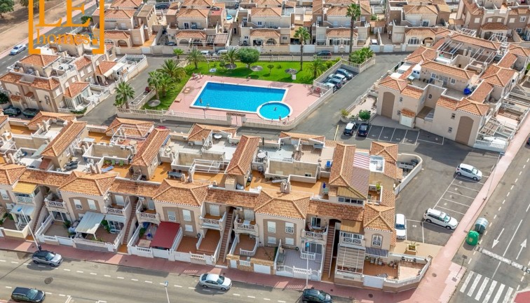 Jälleenmyynti - Bungalow - Torrevieja - Aguas Nuevas
