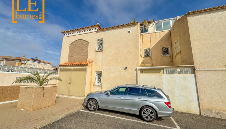 Jälleenmyynti - Bungalow - Torrevieja - Aguas Nuevas