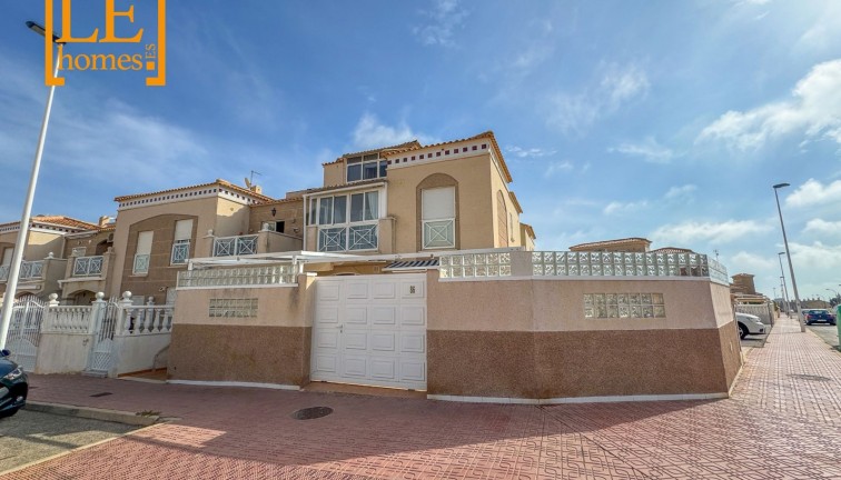 Jälleenmyynti - Bungalow - Torrevieja - Aguas Nuevas