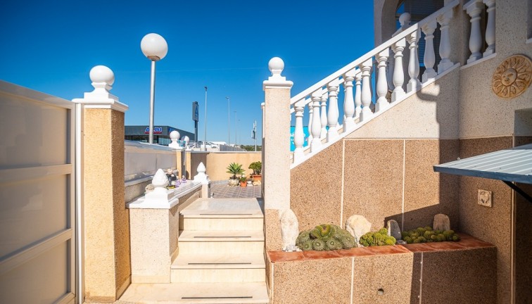 Resale - Chalet - Orihuela Costa - Los Altos