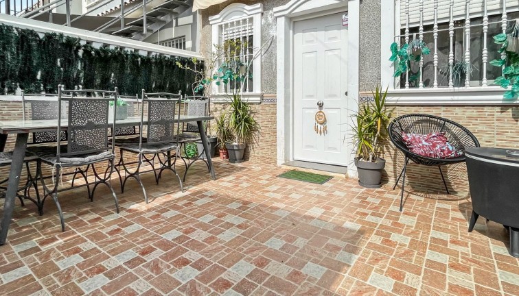 Jälleenmyynti - Bungalow - Torrevieja - La Siesta