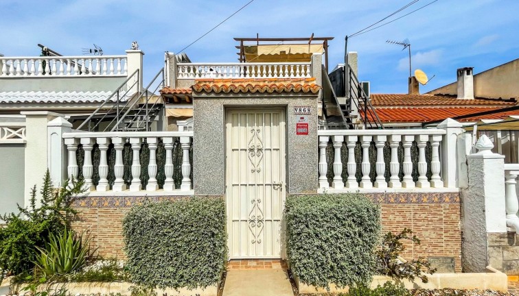 Jälleenmyynti - Bungalow - Torrevieja - La Siesta