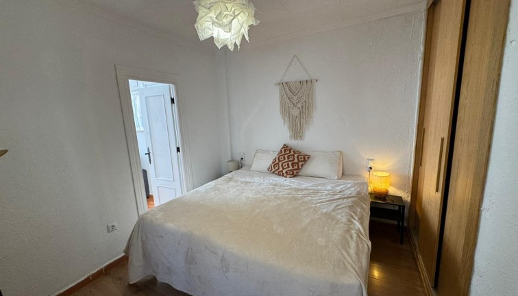 Jälleenmyynti - Bungalow - Torrevieja - Los Altos