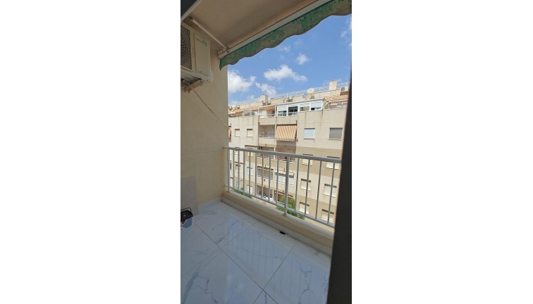 Reventa - Apartamento / piso - Torrevieja - Acequion