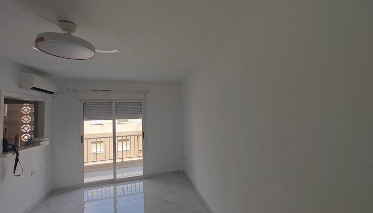 Reventa - Apartamento / piso - Torrevieja - Acequion
