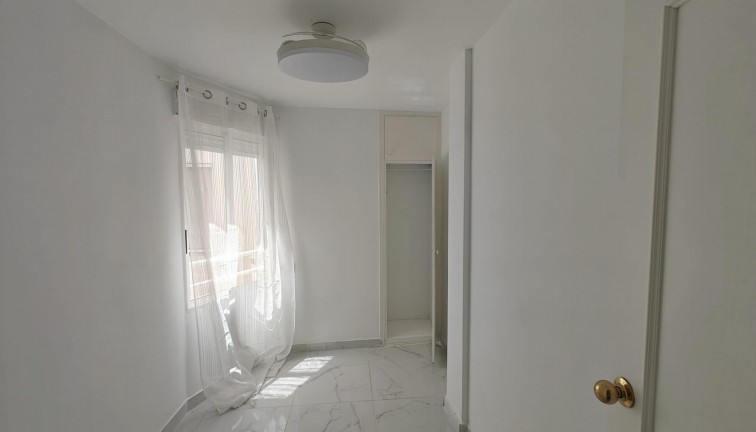 Reventa - Apartamento / piso - Torrevieja - Acequion