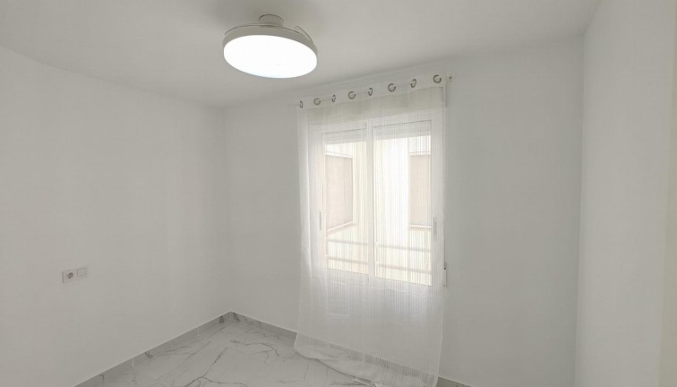 Reventa - Apartamento / piso - Torrevieja - Acequion