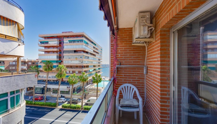 Reventa - Apartamento / piso - Torrevieja - Acequion