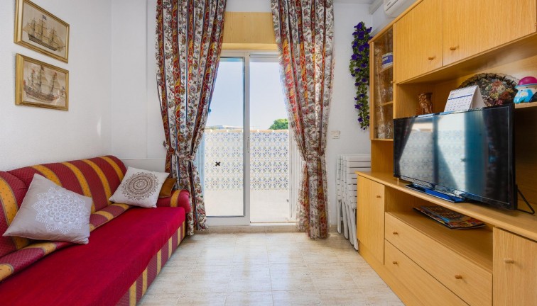 Jälleenmyynti - Asunto - Ylimmän kerroksen asunto - Torrevieja - Acequion