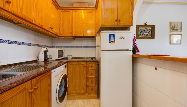 Jälleenmyynti - Asunto - Ylimmän kerroksen asunto - Torrevieja - Acequion
