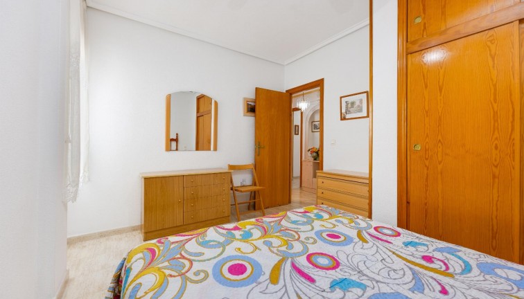 Jälleenmyynti - Asunto - Ylimmän kerroksen asunto - Torrevieja - Acequion