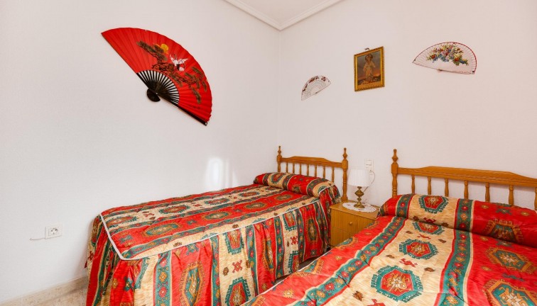 Jälleenmyynti - Asunto - Ylimmän kerroksen asunto - Torrevieja - Acequion