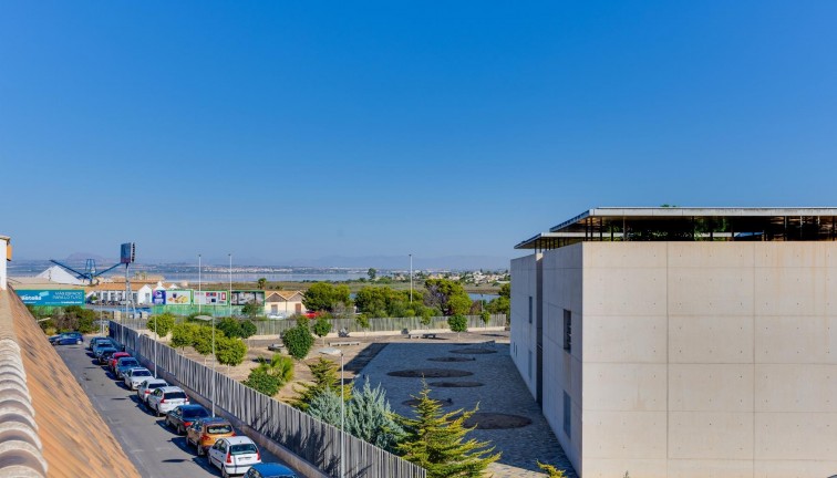 Jälleenmyynti - Asunto - Ylimmän kerroksen asunto - Torrevieja - Acequion