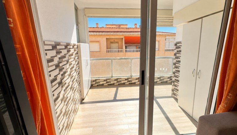 Reventa - Apartamento / piso - Torrevieja - Acequion