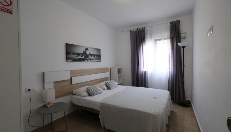 Jälleenmyynti - Bungalow - Orihuela Costa - Campoamor