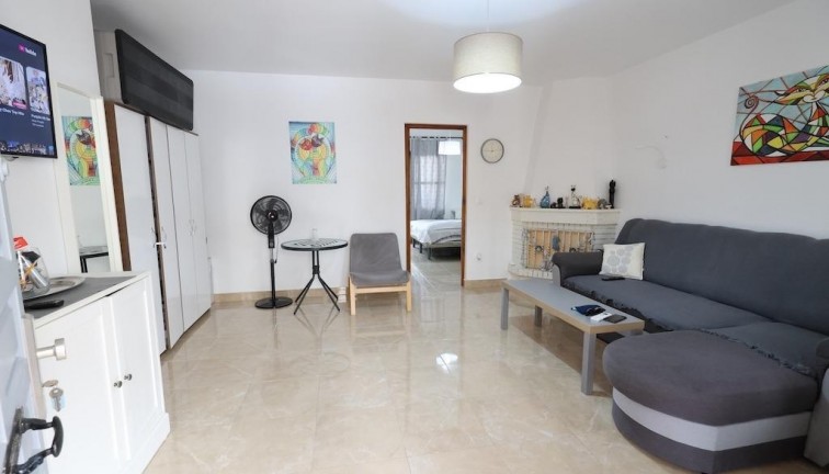 Jälleenmyynti - Bungalow - Orihuela Costa - Campoamor