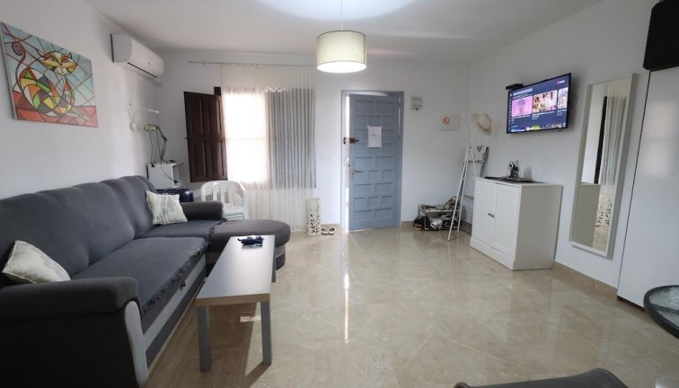 Jälleenmyynti - Bungalow - Orihuela Costa - Campoamor