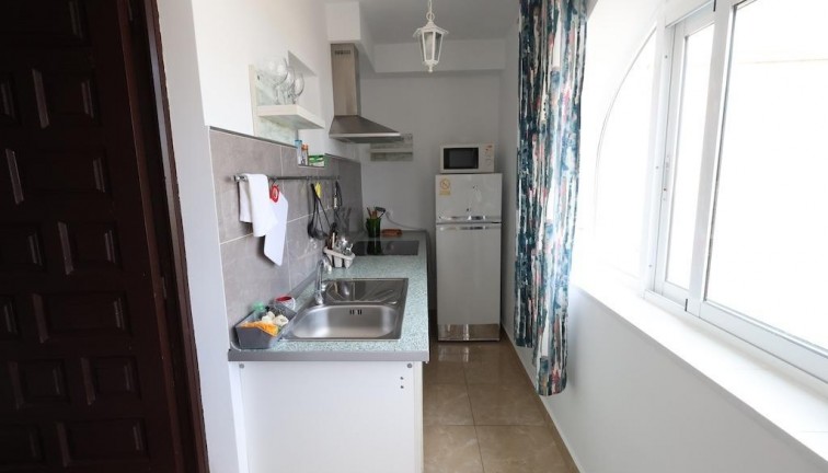 Jälleenmyynti - Bungalow - Orihuela Costa - Campoamor