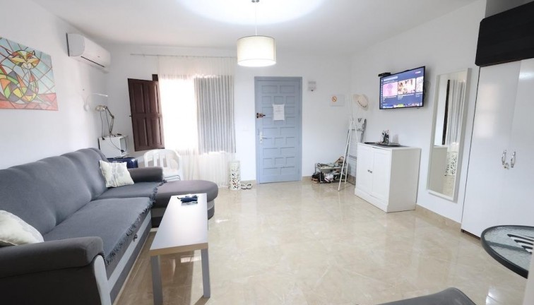 Jälleenmyynti - Bungalow - Orihuela Costa - Campoamor