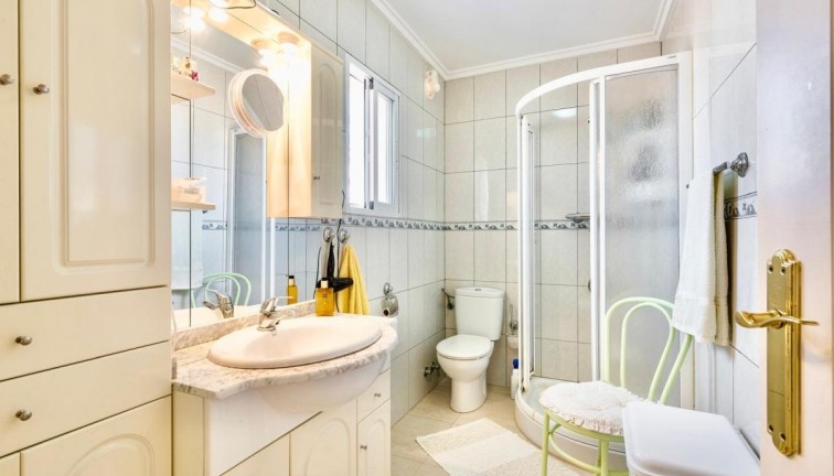 Resale - Semi-Detached - Torrevieja