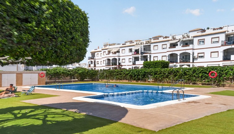 Resale - Apartment - Punta Prima