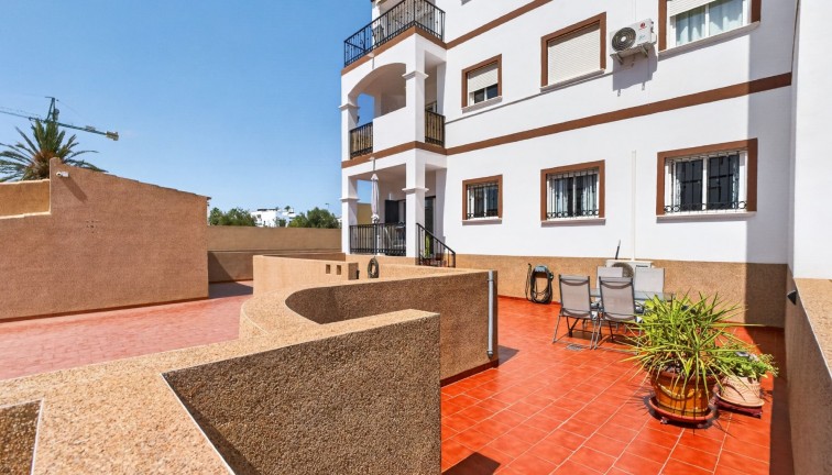 Resale - Apartment - Punta Prima