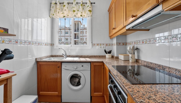 Resale - Apartment - Punta Prima