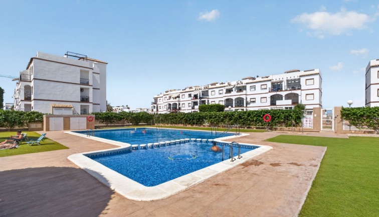 Resale - Apartment - Punta Prima