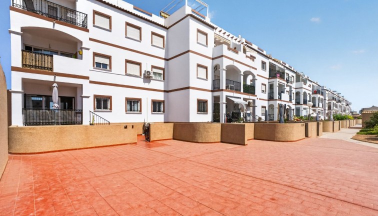 Resale - Apartment - Punta Prima