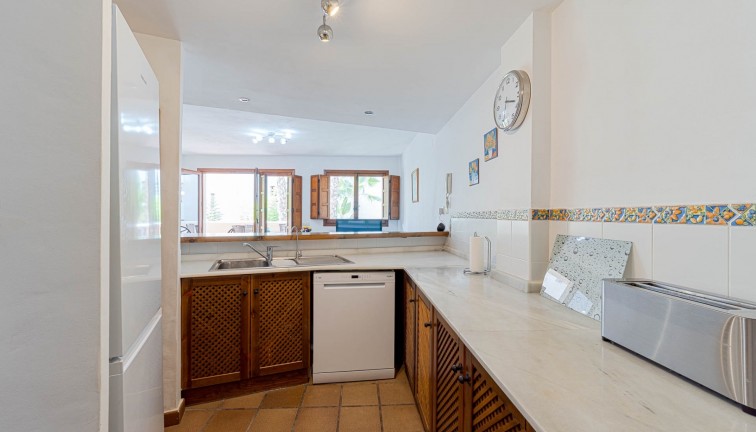 Resale - Apartment - Punta Prima