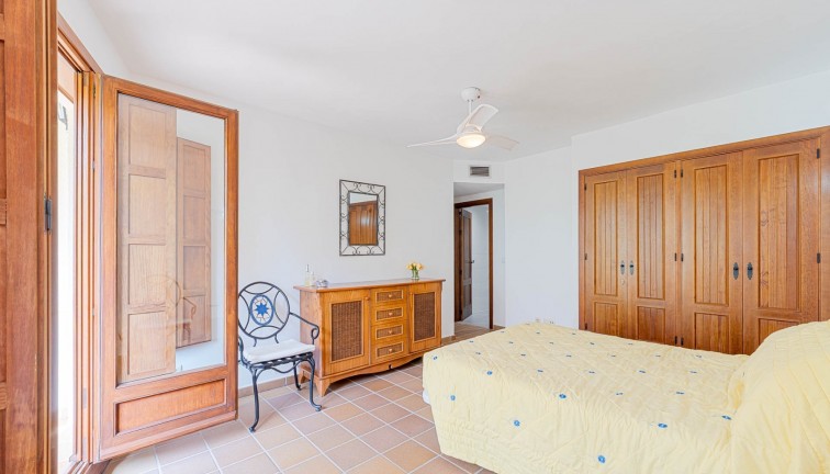 Resale - Apartment - Punta Prima