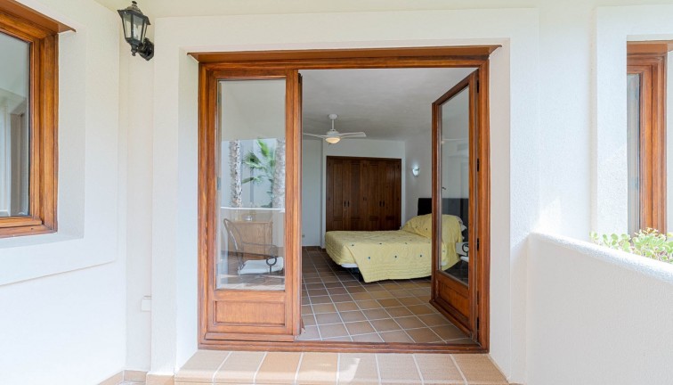 Resale - Apartment - Punta Prima