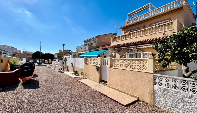 Reventa - Casa adosada - Torrevieja - La Siesta