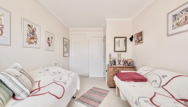 Reventa - Casa adosada - Torrevieja - La Siesta