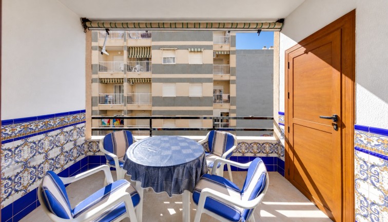 Återförsäljning - Lägenhet - Torrevieja - Playa del Cura