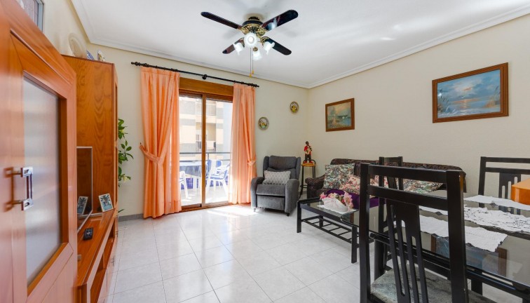 Återförsäljning - Lägenhet - Torrevieja - Playa del Cura