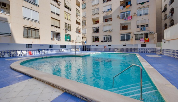 Återförsäljning - Lägenhet - Torrevieja - Playa del Cura
