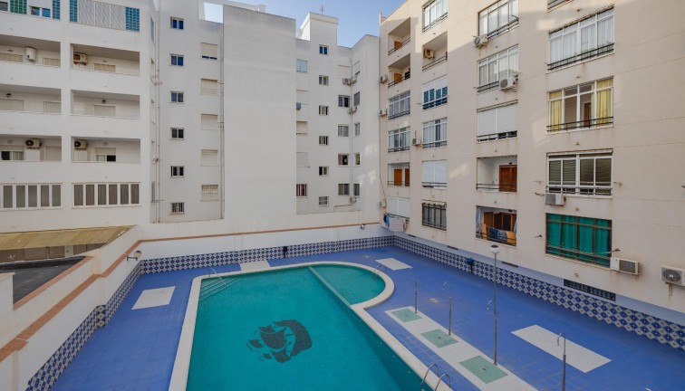 Återförsäljning - Lägenhet - Torrevieja - Playa del Cura