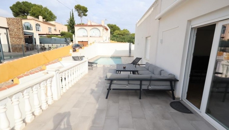 Reventa - Chalet - Torrevieja - Los Balcones