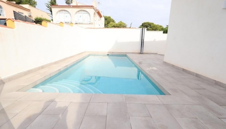 Reventa - Chalet - Torrevieja - Los Balcones