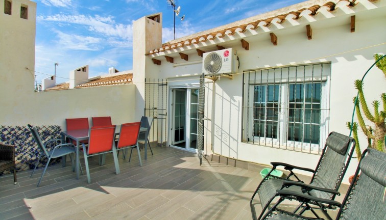 Jälleenmyynti - Paritalo/Rivitalo - Villamartín