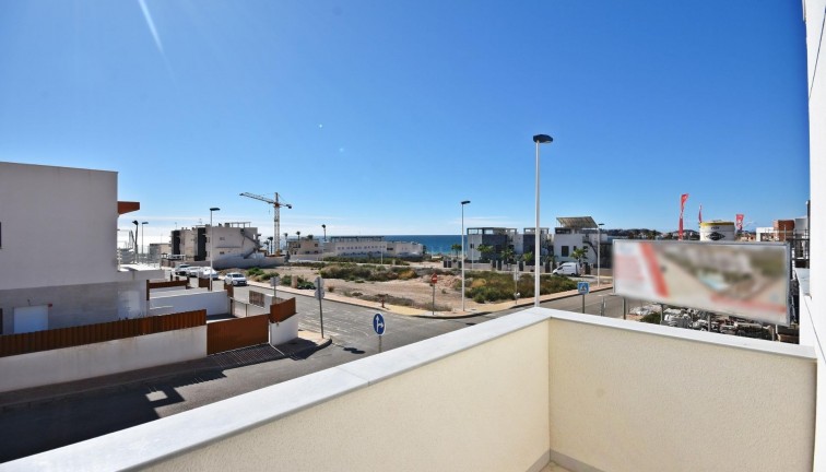 Uudistuotanto - Erillistalo - Mazarron - Puerto de Mazarron