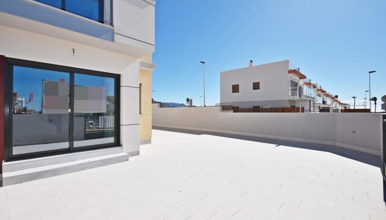 Uudistuotanto - Erillistalo - Mazarron - Puerto de Mazarron
