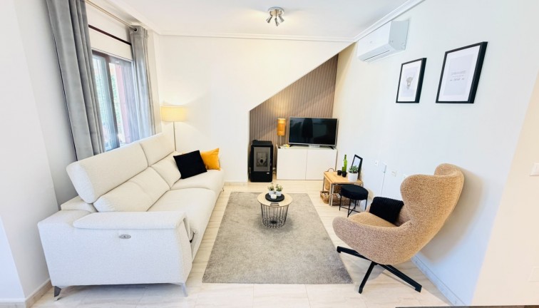 Resale - Semi-Detached - Daya Vieja