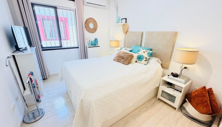 Resale - Semi-Detached - Daya Vieja